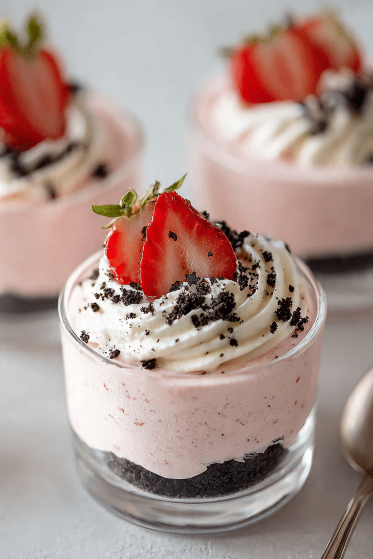 Strawberry Oreo Cheesecake Cup